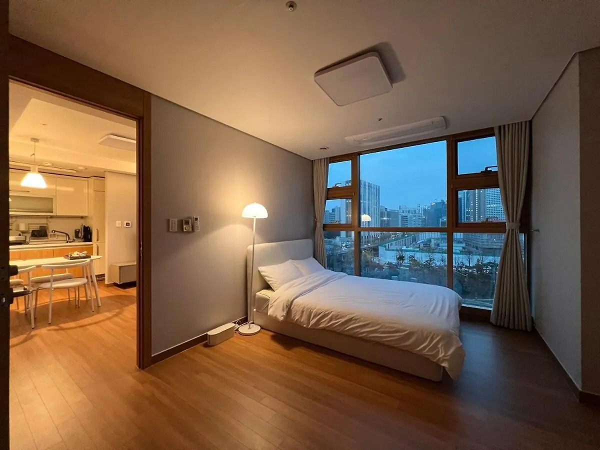 アパート Close To Seoul Station Warm Home With Seoul Park View