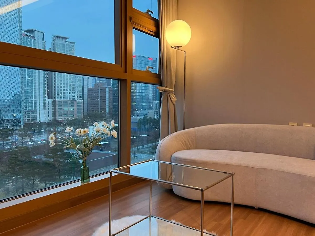 Close To Seoul Station Warm Home With Seoul Park View 0*,  韓国