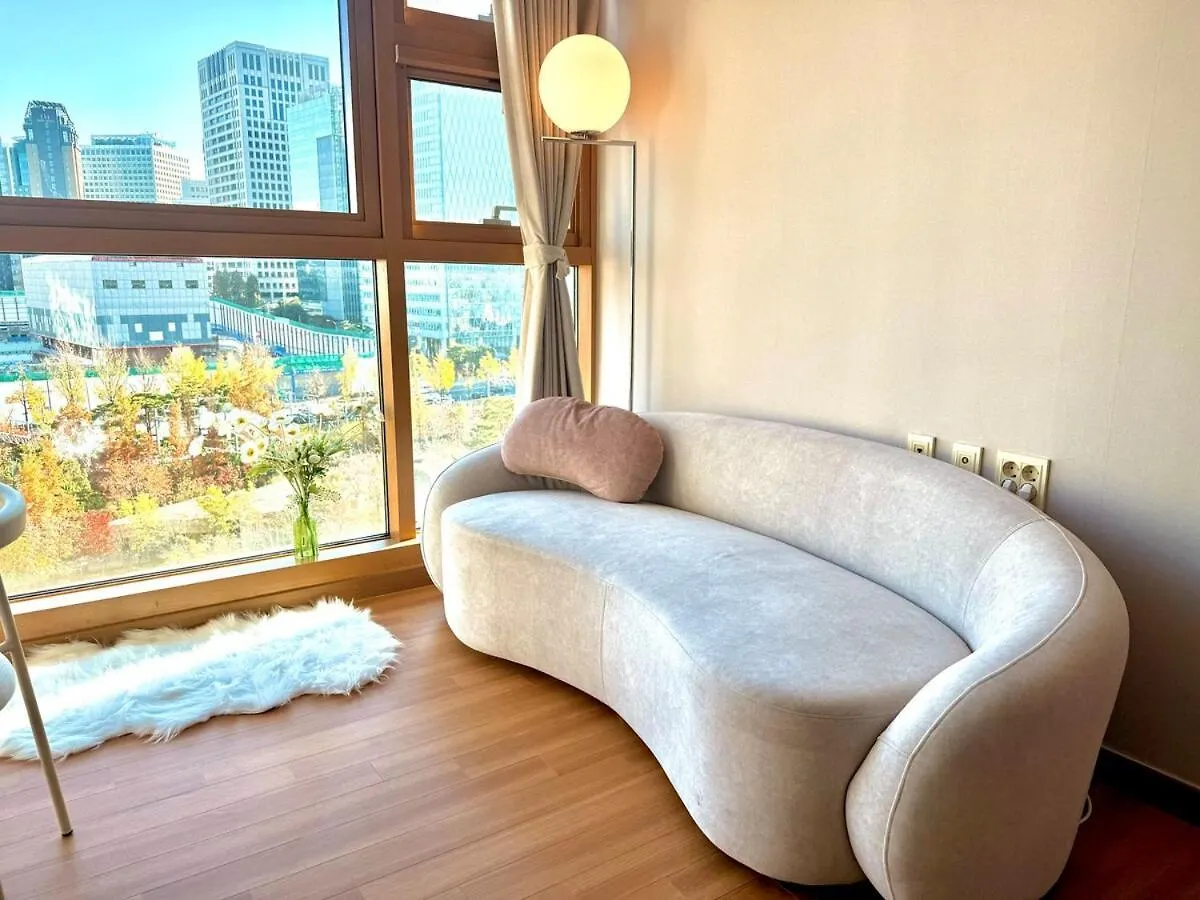 Close To Seoul Station Warm Home With Seoul Park View 0*,